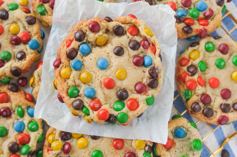M&M Cookies - Great American Cookies Copycat
