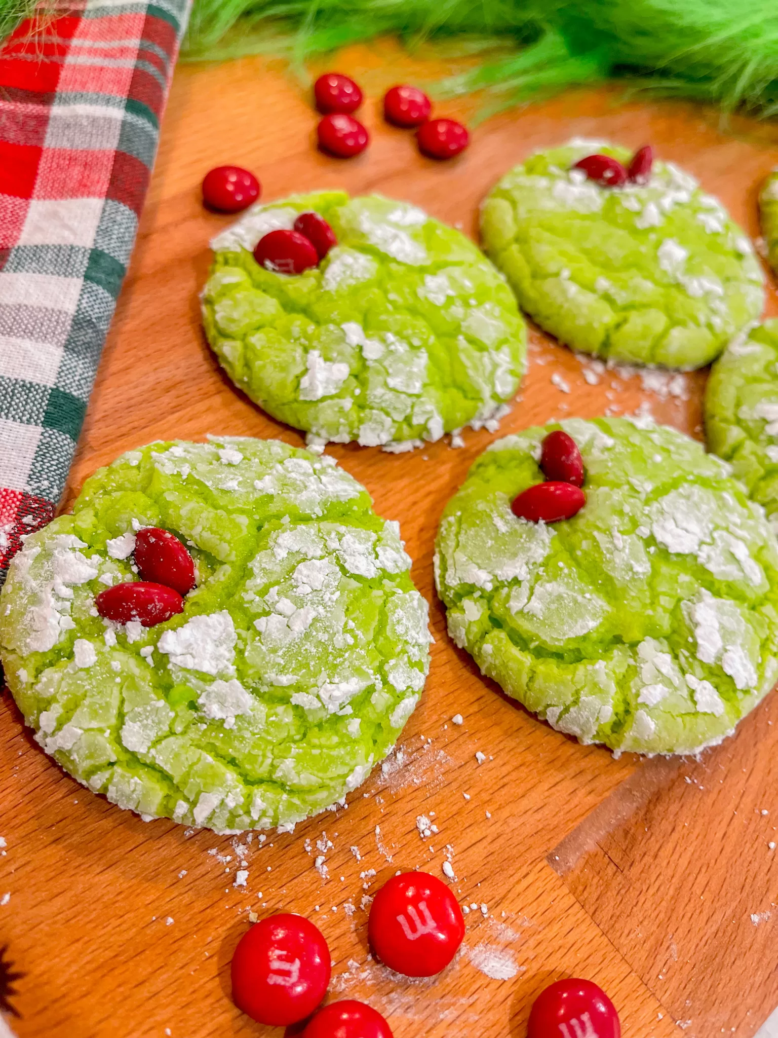 Grinch Crinkles – Easy Cake Mix Cookies