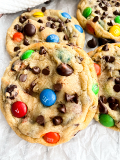 I’ve tried tons of M&M cookie recipes through the years, but this recipe is my favorite! 

When I created this recipe I wanted to include little bits from all my favorite recipes- lots of M&Ms, vanilla heavy, extra chocolate, crispy edges, and a soft gooey center! 

https://maegankaybakes.com/mm-cookies-with-chocolate-chips/