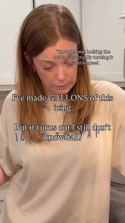 Tried making an icing instruction video for you all.

Anyway- taking a break be back later bye ✌🏻

#fyp #funnybaking #homebakery