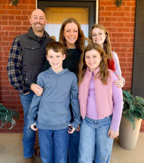 Happiest Thanksgiving from our family to yours ❤️ we have so much to be grateful for, and I hope these blessings are never lost on me! I hope your day is so sweet ❤️