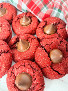 Looking for an easy and festive cookie to make?
Save this post!
Red Velvet blossoms come together so easily with a cake mix base- these whip up in no time and are sure to be a hit!
Instagram friends- comment “blossoms” to have this recipe sent straight to your DMs!
https://maegankaybakes.com/red-velvet-blossoms-easy-with-cake-mix/
Easy Christmas cookies, Christmas cookies, homemade Christmas cookies