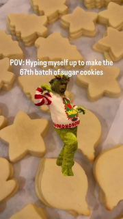 Merry Christmas, Happy Holidays. Santa comes in ONE WEEK! 

#christmasbaking #christmascookies #momswhobake