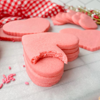 The cutest, and yummiest!, strawberry sugar cookie cutouts!
Instagram friends - comment "heart cookie" to have this recipe sent directly to your DMs!
https://maegankaybakes.com/strawberry-sugar-cookie-cutouts/