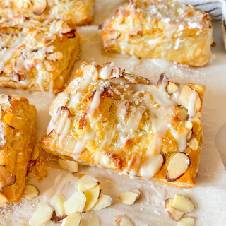 There's a reason why this recipe stays on the list of my highest traffic recipes - simple AND delicious!
You've gotta try these simple Almond Danishes!#homecooking #foodgawker #comfortfood #eater #buzzfeedfood #homemadefood
https://maegankaybakes.com/almond-danishes/