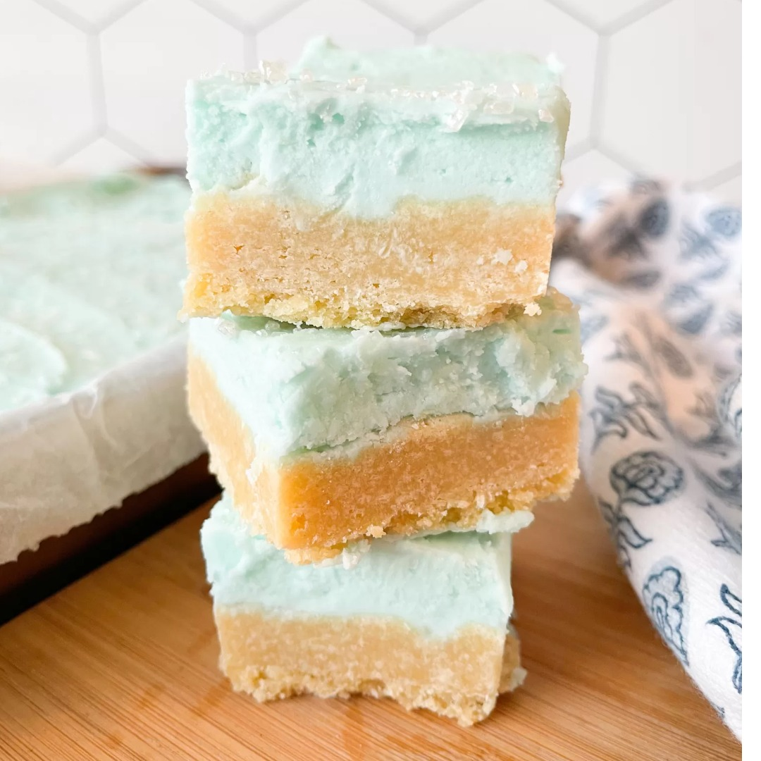 Delicious frosted Sugar Cookie Bars - how cute would these be with Easter sprinkles?
https://maegankaybakes.com/frosted-sugar-cookie-bars-simple-delicious/