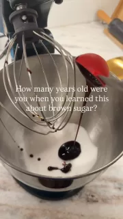 Be honest- did you know that brown sugar is just granulated sugar with molasses??

1 cup of sugar + 1 tablespoon of molasses to be exact 😏