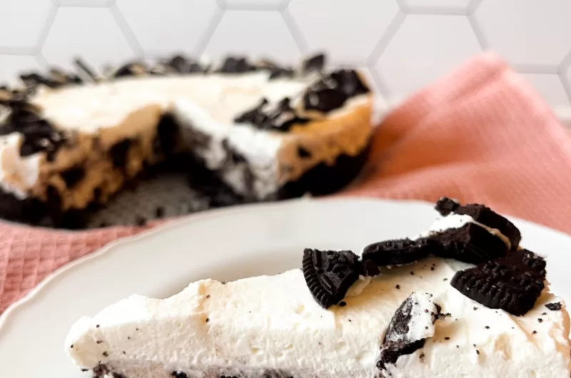 No-Bake Oreo Cheesecake - Perfect Summer Dessert!