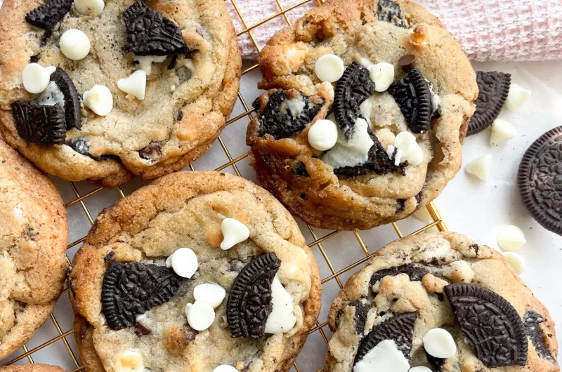 Cookies and Cream Cookies - With Crushed Oreos